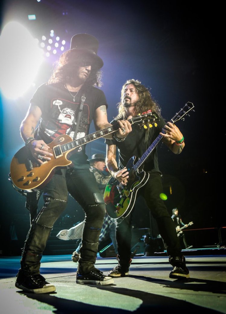 PilarChiesa's tweet photo. @gunsnroses @axlrose @slash @DuffMcKagan #Notinthislifetimetour2017
#boxcenter #Rockthebok #Tulsa #Oklahoma 📸 @KatBenzova https://t.co/NV8Kf7zFUt