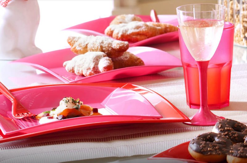 WalkingMatters's tweet photo. #Italian disposables company @GoldPlastGroup debuts new catalog, new products: https://t.co/umfURpScsh
#TabletopMatters #dinnerware #disposabledinnerware https://t.co/bbGyJS30ld