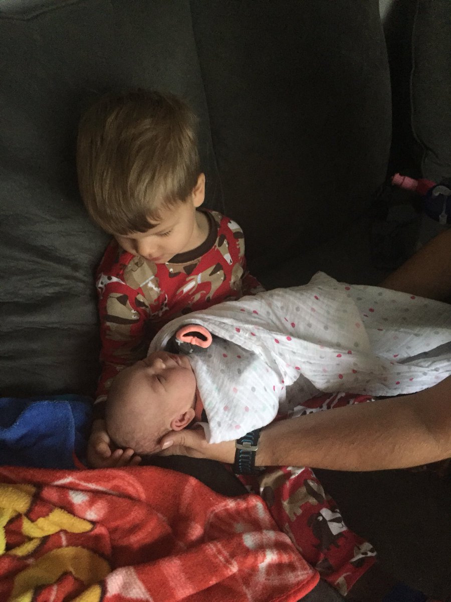 MrsHoltwickOH's tweet photo. Baby Holtwick arrived late Sunday night! Welcome Madelyn Elise! #BabyFidget https://t.co/UYokfYlefc