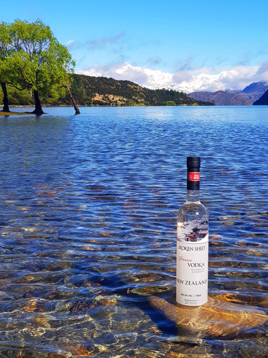 BrokenShedVodka's tweet image. It takes clean vodka to make clean cocktails. Broken Shed is all natural with no additives or sugars. #KeepItClean brokenshed.com