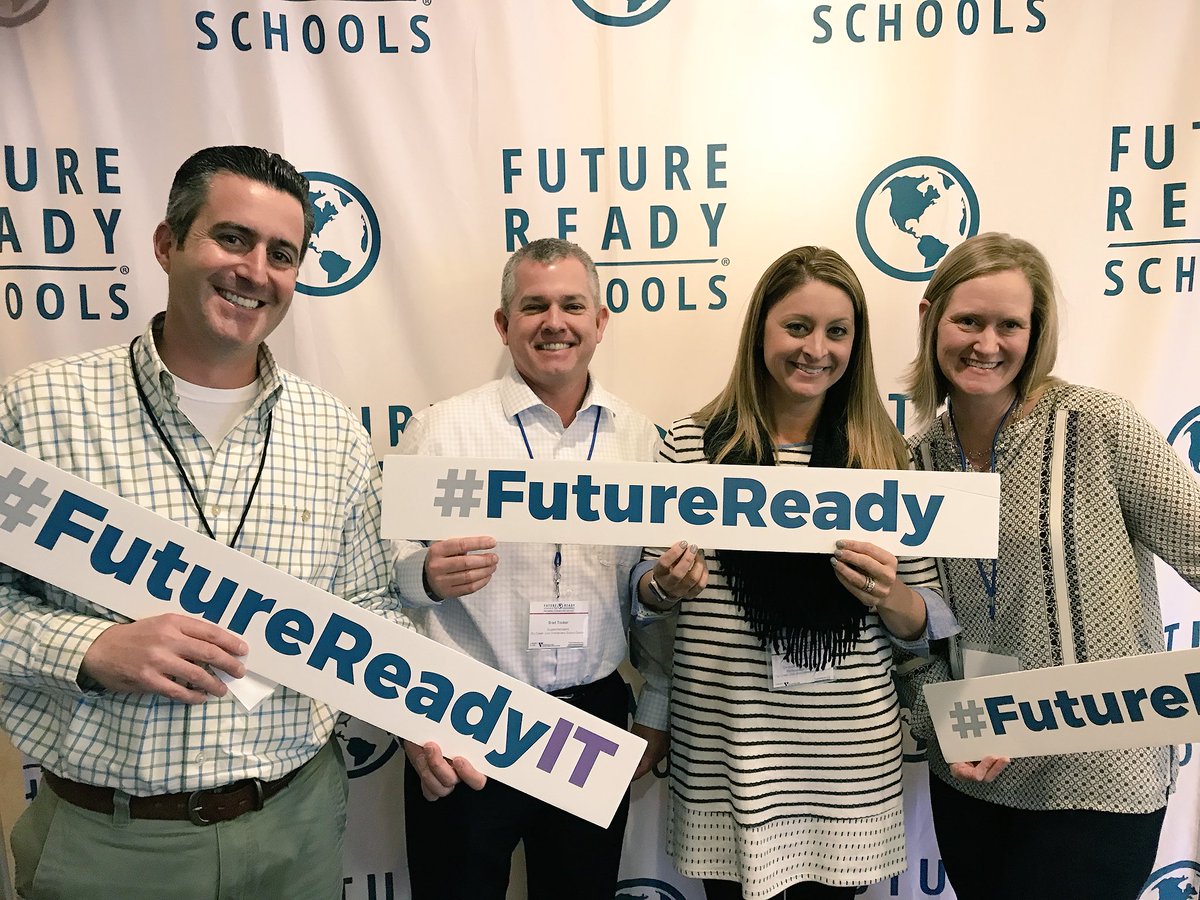 BryanWilke's tweet photo. @MrsMochrie @SuptBradTooker @DCJESDEdServ at #FutureReady https://t.co/L7lWWWNzaN