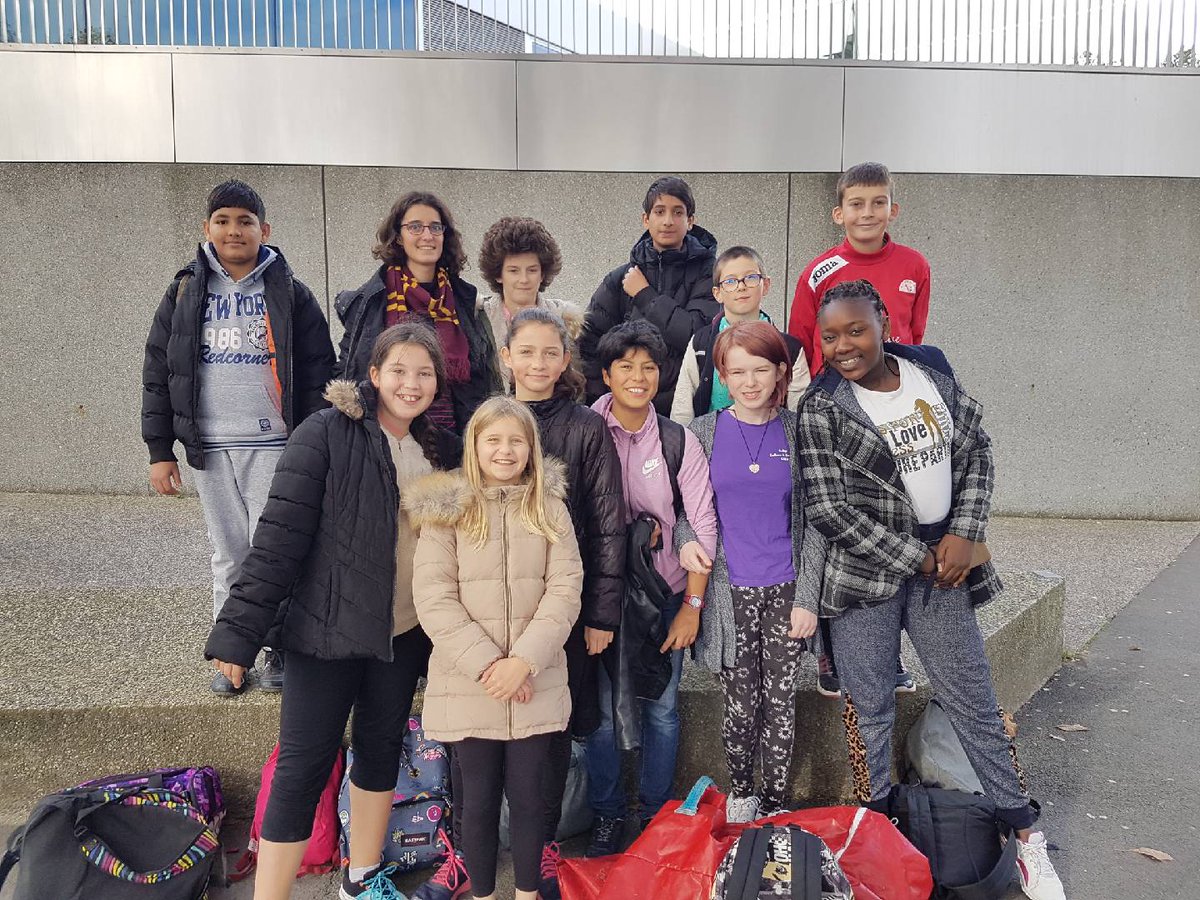 As_GDNCaen's tweet photo. 16 élèves du collège Guillaume de Normandie de Caen ont participé cet après-midi au cross départemental UNSS à la Prairie de Caen.
Bravo à tous pour votre participation et vos performances !!!
@UNSS_CAEN @UNSSCalvados @CaenOfficiel @acCaen #Cross #Guérinière #Caen #effort  #joie https://t.co/nkAYAvOEF5