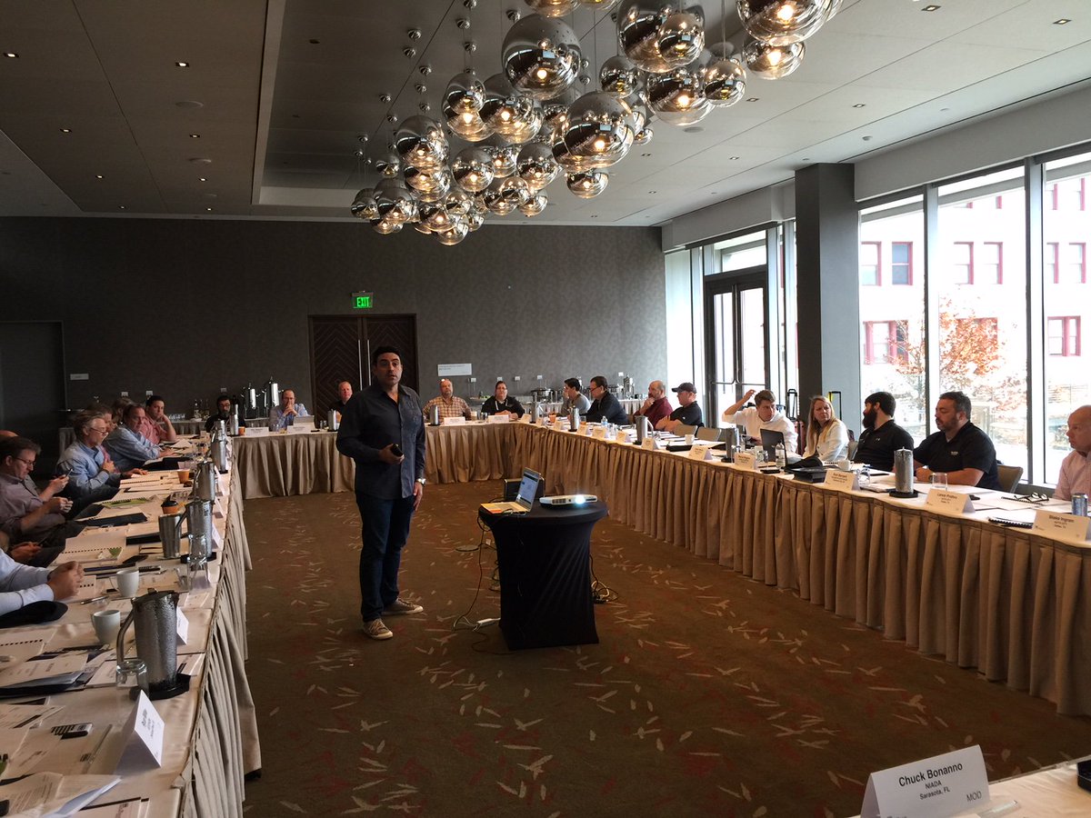 _NIADA's tweet photo. NIADA 20 Group - B18 - The Pinnacle Group in action doing The Best Idea Session at their meeting today in Oklahoma City. #bestdealers #alwayslearning #20groups https://t.co/tk4OPR9nJx