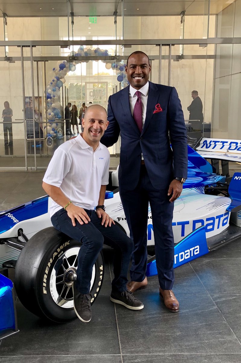 TonyKanaan's tweet photo. Great day with my friends at the @NTTDATAServices HQ in Texas. Got to meet employees, clients, @darrenwoodson28 and learn about some new cool technology #NTTDATAInnoversary https://t.co/i27aHfJGXV