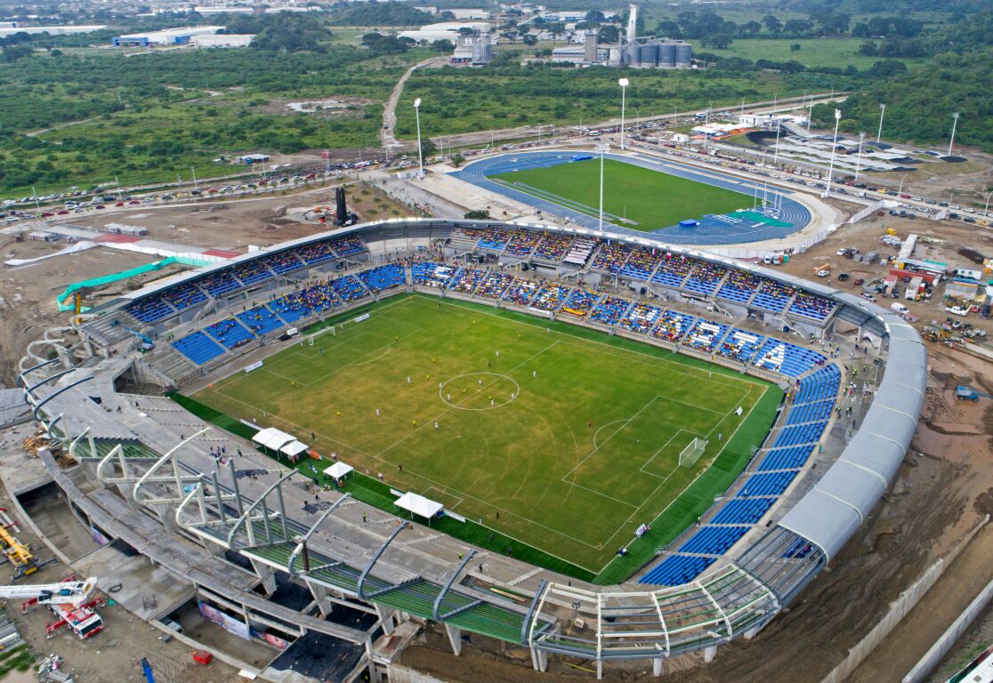 mrafael70's tweet photo. ¡Vuelve el fútbol a Santa Marta! Nuestra selección Colombia sub 17 juega en el nuevo estadio de la ciudad en el marco de #LosMejoresJuegosBolivarianos de la historia. #LoSoñamosLoLogramos https://t.co/HQ2hjyL0Xb