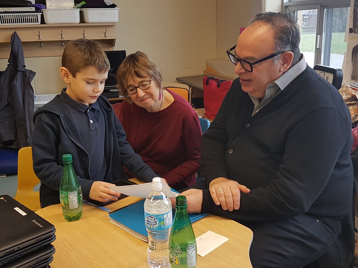 TurcottesGr34s's tweet photo. @niagaracatholic We were so lucky to spend the afternoon with the author Freida Wishinsky! We are turning books from her Canadian Flyer series into Graphic Texts. #MakerLit https://t.co/XmkiEsX6LW
