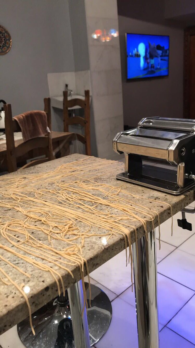 SMHakim_89's tweet photo. What a brilliant leaving pressie... Absolutely LOVE my new pasta maker - I was playing around with it for hours! #cookaholic 🙈🙈 https://t.co/jjOANduHfe