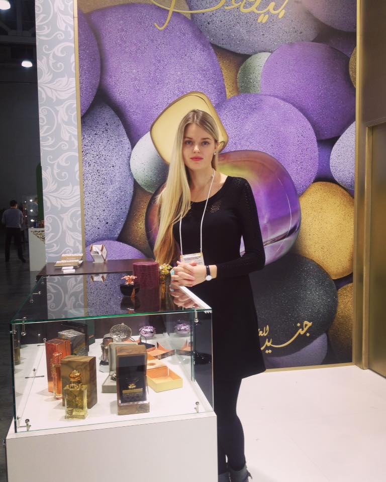 Daisy Models - models, interpreters for exhibition @DaisyModels0401 X ...