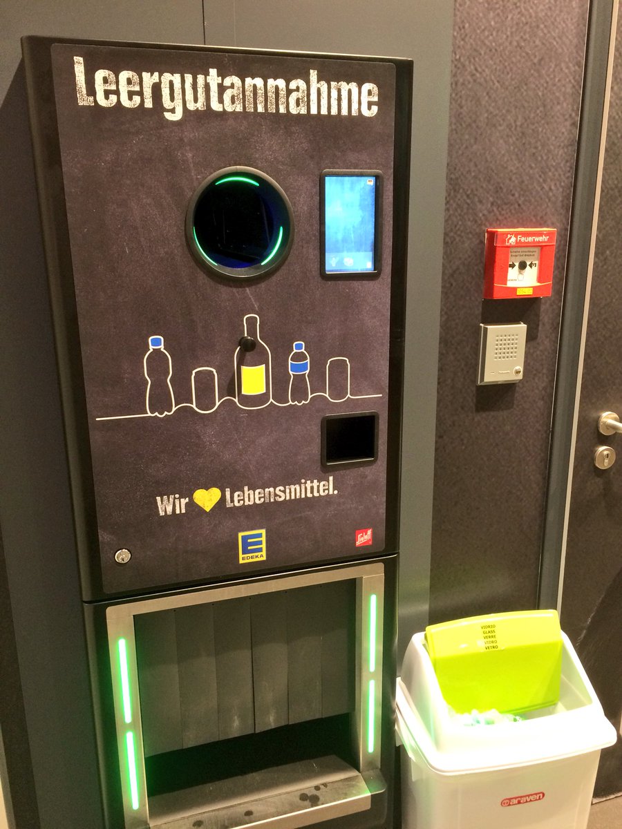 JfaOnboard's tweet photo. Cuándo copiaremos el sistema de reciclaje de botellas de vidrio y plástico que Alemania tiene implantado desde hace años?
#Copy&amp;Paste https://t.co/lSeV54OuEA