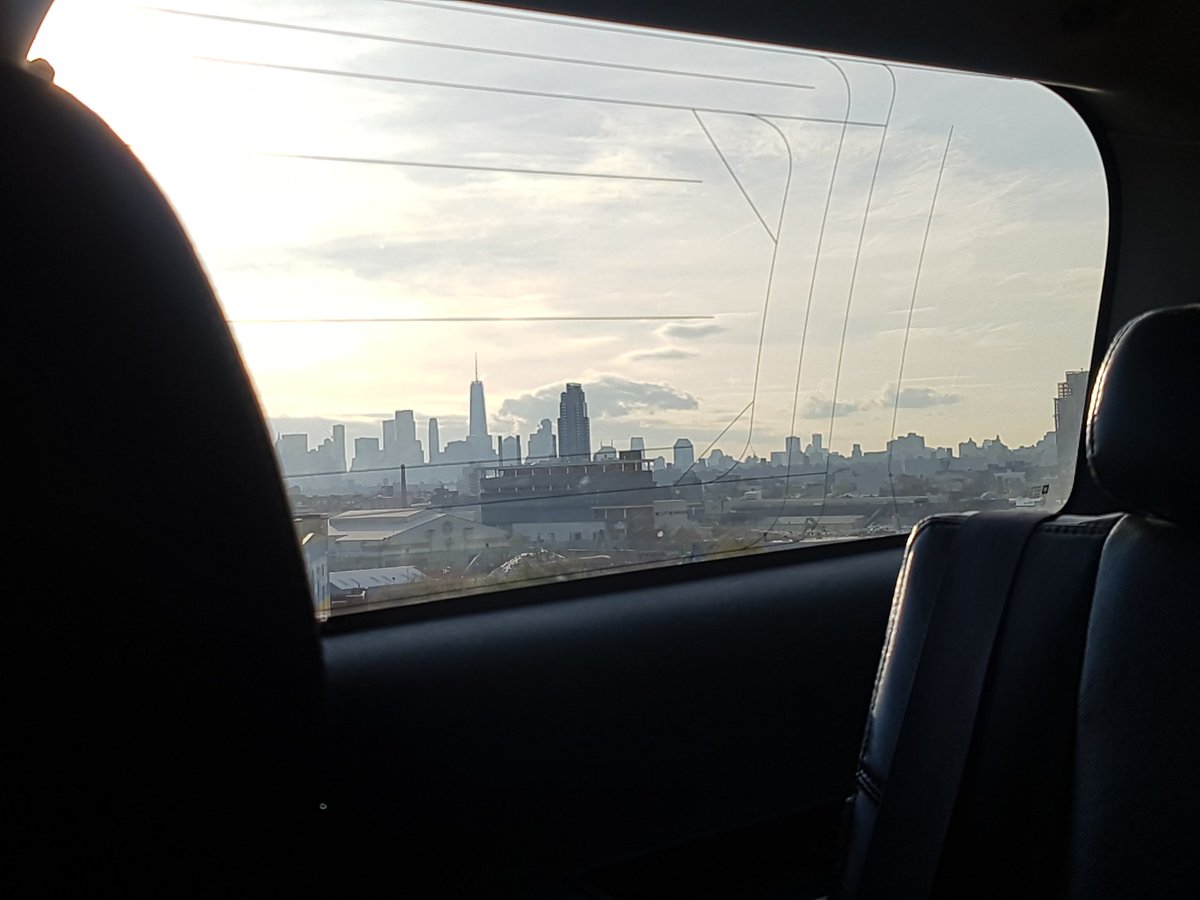 WeeksyWedding's tweet photo. Last views of the city... Until next time Manhattan ✌️ https://t.co/QYXxJR9qL4