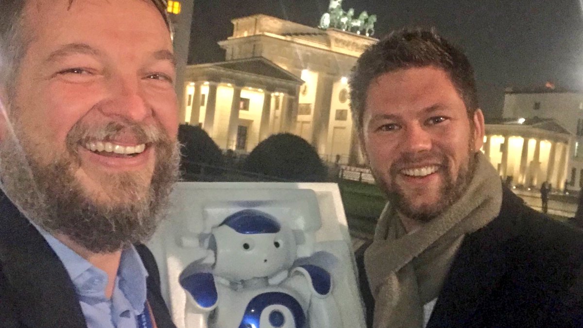 bastithomas83's tweet photo. 2 tolle Tage in Berlin beim @dgfp // lab und @Haufe #TMG17 gehabt – danke an alle für spannende Gespräche und inspirierenden Austausch bei den #HRPowerDays https://t.co/bpWNGa1wZn