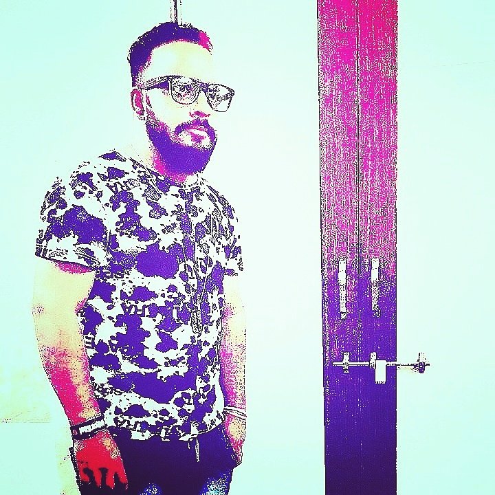 varun1234789's tweet photo. #random 😎
#ThursdayThoughts ✌🙂
#Throwback 👍
your love makes me strong❤💪
your hates makes me unstoppable🏃‍♂️🏃‍♂️
#work_hard 💪
#train_hard🤛
#positive_vibes 😊
#belive_in_yourself🙏
#keep_calm 👆👆
#stay_cool😊👌
#2k_17 ✌✌ https://t.co/oCIAp32Ucy