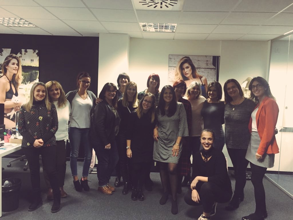 2nd #Workday training in Spain! Make your life easier &amp; stay happy! #earlyadopters #innovators #earlymajority <a href="/andreakuace/">andreacuace</a> <a href="/cantor_monica/">Mónica Cantor</a> <a href="/maricarmencere5/">maricarmen cerezo</a> <a href="/veri_pow/">Verito Lopez</a> <a href="/rominabonfigli/">Romy Bonfigli</a> <a href="/valoira_maria/">Maria Valoira</a>