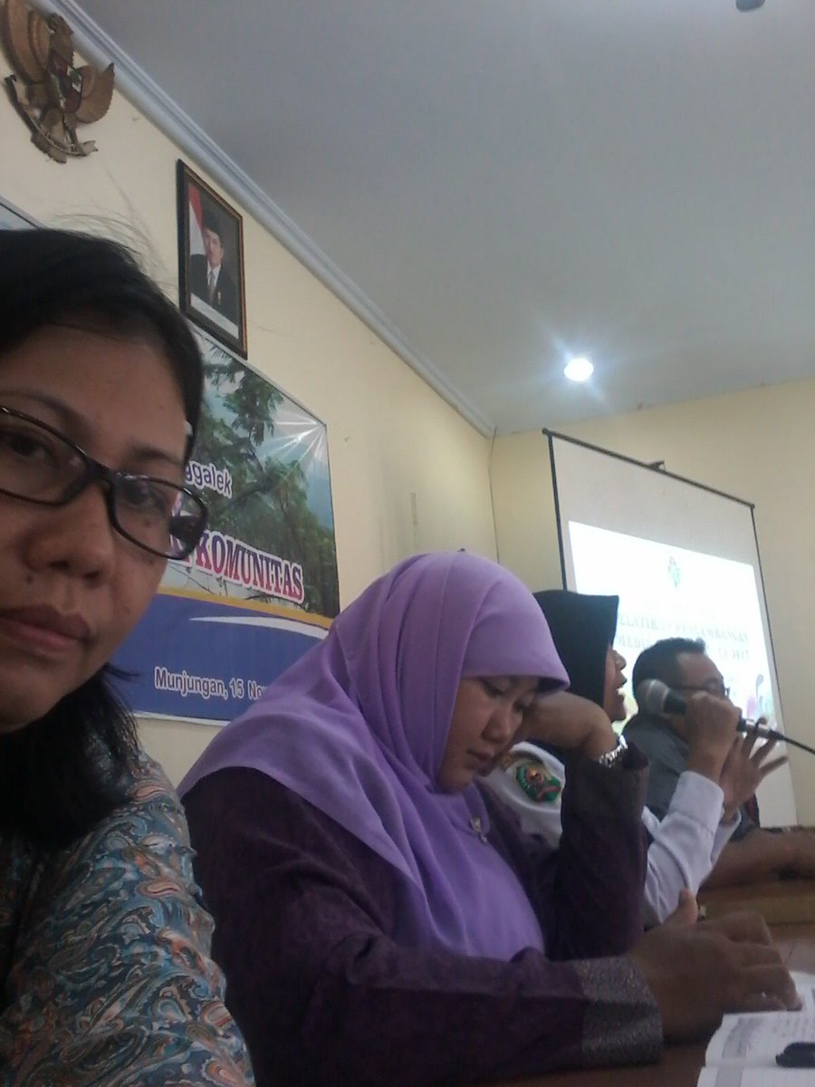 Pelatihan Pengembangan Media Komunitas
Kec.Munjungan_Kab.Trenggalek. Nasum Bpk. Khoirul Anam_Bios tv.
Peserta banyak belajar teknis dan tata cara menulis melalui medsos.
<a href="/kmngenerasi/">GenerasiSehatCerdas</a> <a href="/GscTrenggalek/">Gsc Trenggalek</a> <a href="/gsc_jatim/">gsc.jatim@gmail.com</a>