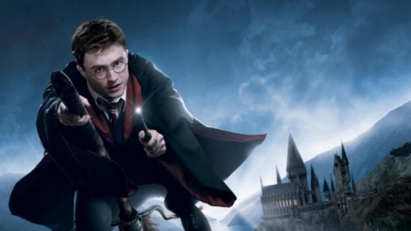 crashtechnology's tweet image. Creadores de Pokémon Go anunciaron una alianza con Warner para desarrollar App de hechizos de #HarryPotter