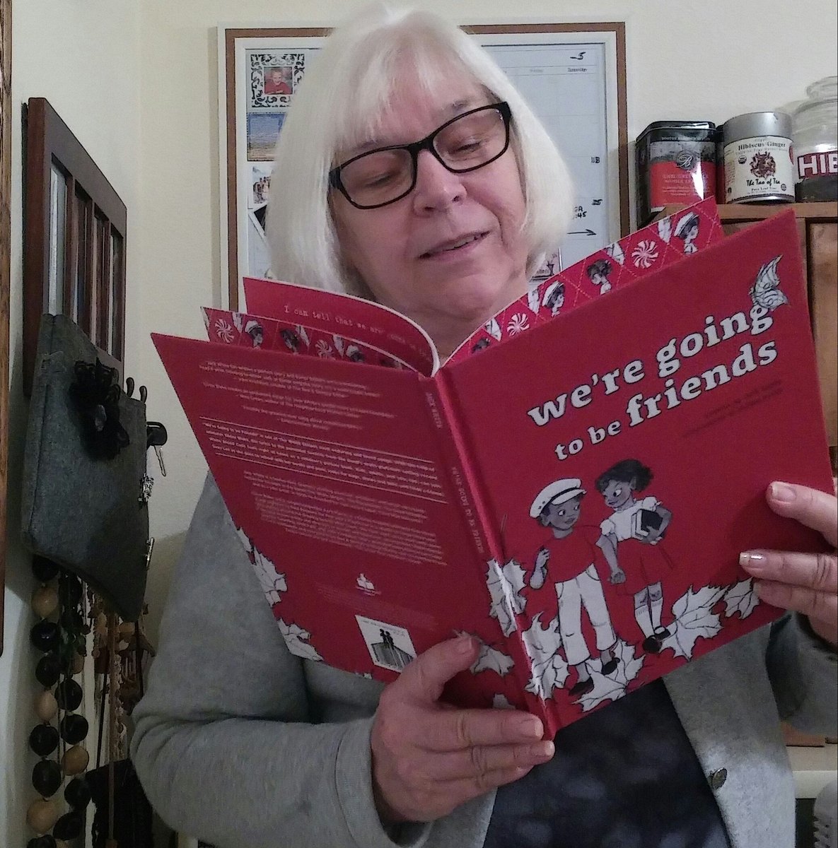 pokorny_pokorny's tweet photo. After a long wait, we are finally going to be reading friends. #WereGoingToBeFriends #Thirdmanrecords #JackWhite https://t.co/kTOHbmjbjO
