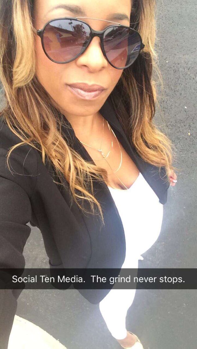 pnoelledavis's tweet photo. Only you can control your destiny.  #bossbabe #socialtenmedia #webbizwebdesign https://t.co/mUSDgqFfo5