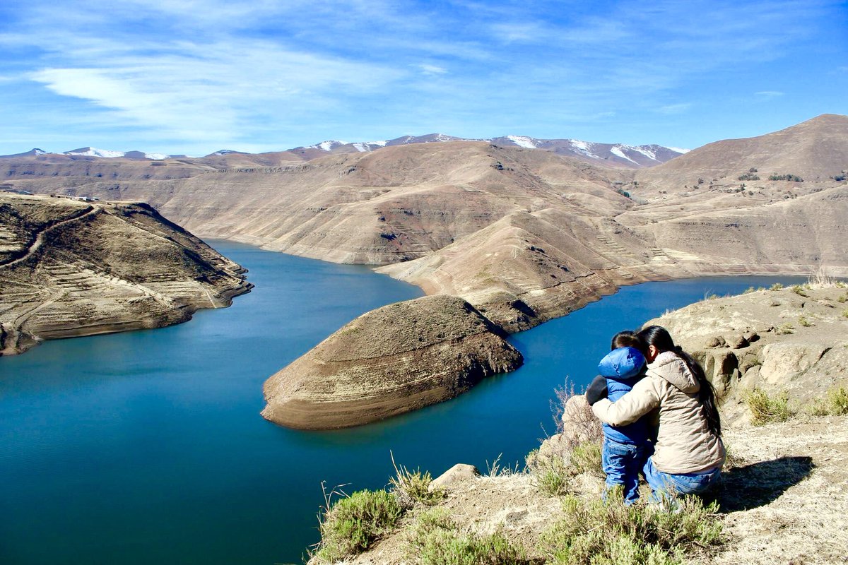 TiptoeingDWorld's tweet photo. Have you checked out Lesotho yet? #travelblogger #familytravel #landscape #blogging #autism #autismawareness #autismlife #tiptoeingtheworld https://t.co/mcrwotW4nM