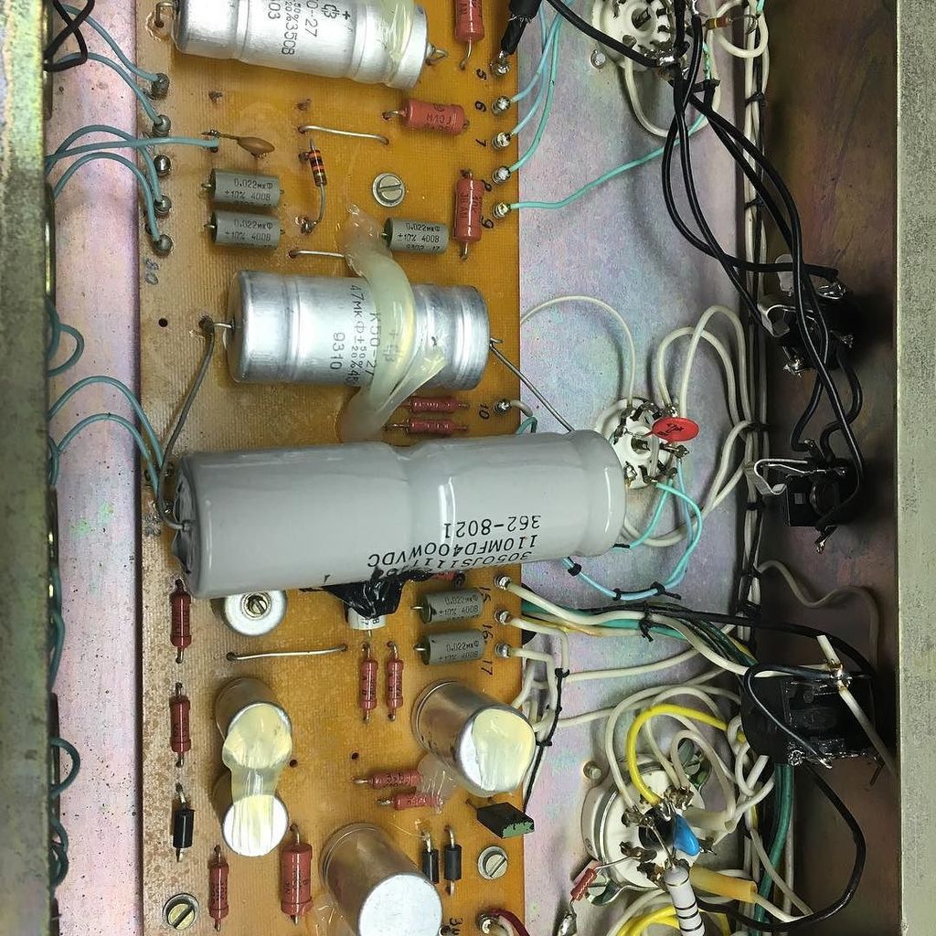 FuchsAudio's tweet image. Seems stock.... #wefixitall #wegotthis #sovtekamps #fuchsaudio #wtfisthat #wtfisthis #holyshit #holyshitballs #hac… ift.tt/2AJ8m5Y