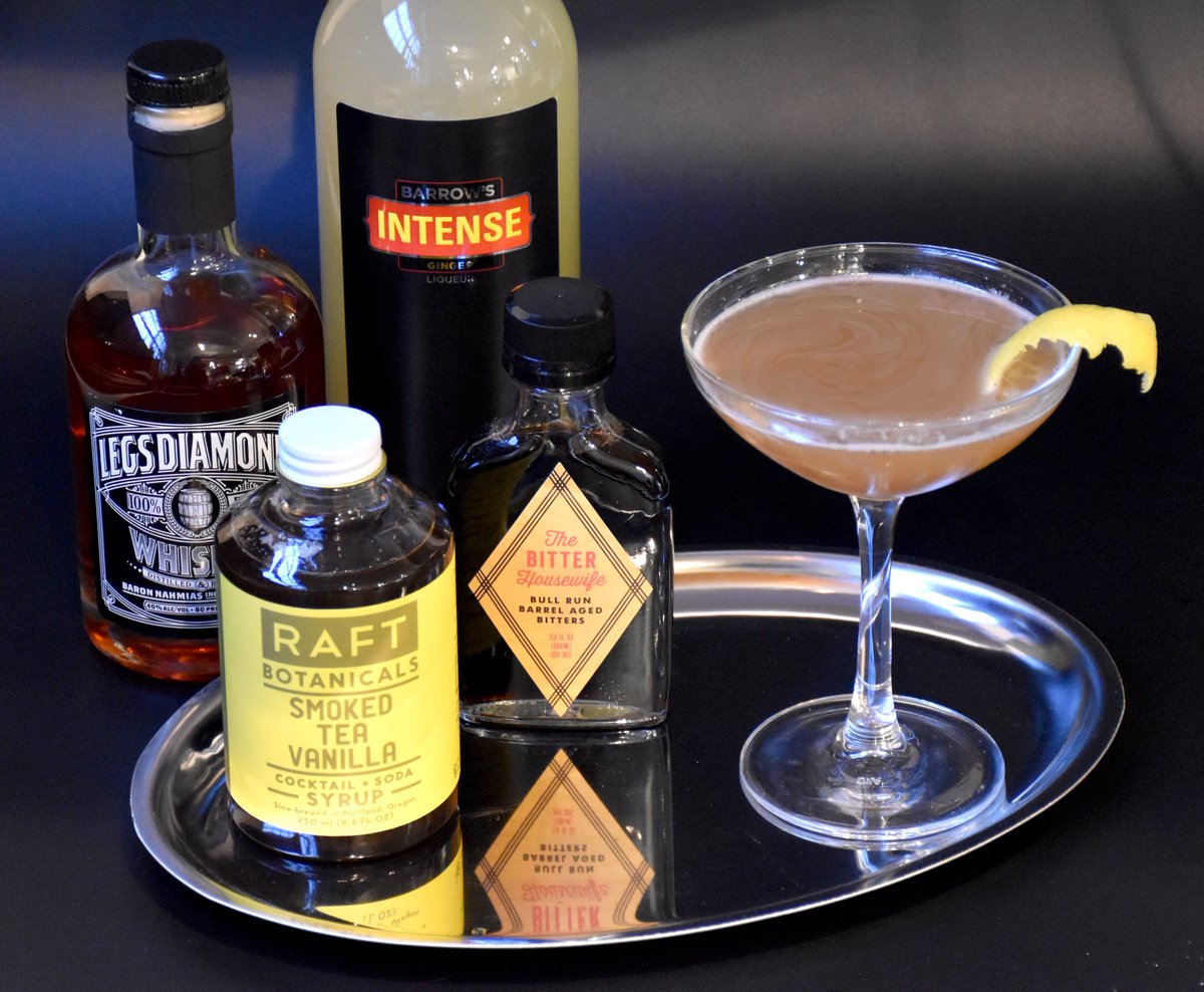 The Ginger Smoke: <a href="/nahmiasetfils/">Nahmias Distillery</a> Legs Diamond Rye #Whiskey, Barrow's #INTENSEginger, <a href="/RAFTsyrups/">RAFT syrups</a> Smoked Tea Vanilla, fresh lemon juice, <a href="/bitterhousewife/">The Bitter Housewife</a> Bull Run Barrel Aged Bitters. bit.ly/2hCvX4z