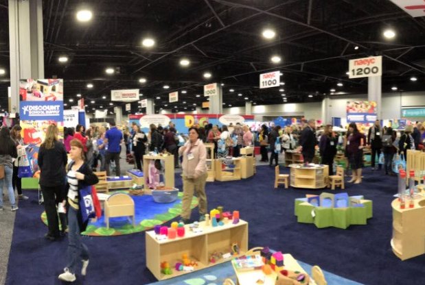 ECNews's tweet photo. What a great 1st day at #NAEYC! If you are in Atlanta, GA for the convention make sure you stop by our booth #1225! Wheel-o-Fun, Crafts &amp; Sensory Tables oh MY!!! Get a ton of goodies like our exclusive coupon and great give-aways #AEYC #CAEYC https://t.co/5vsDbggGOY
