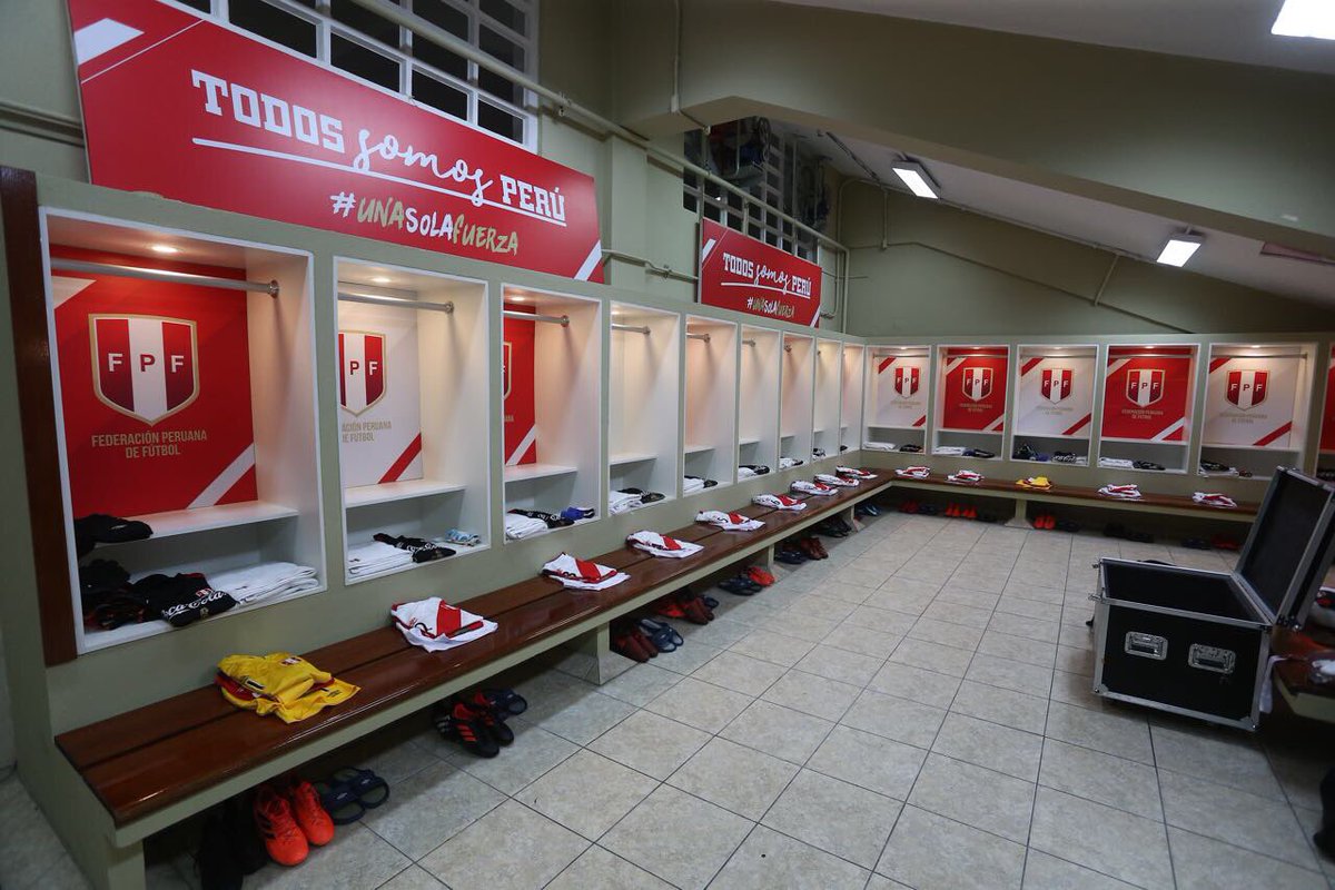 TopRT_PE's tweet photo. @SeleccionPeru: "Todo listo en el vestuario de nuestra Selección 👏🏼🇵🇪. https://t.co/OAC7UTZniN" #1 in #Peru https://t.co/oeNsRmjqPH