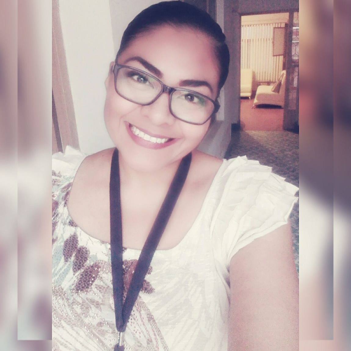 ValeryXama's tweet photo. @nasshio y no has visto todo mi repertorio mi #arrobalove , con su permiso jefa @0nIc_cIn0 https://t.co/6y7HhHW4Sh