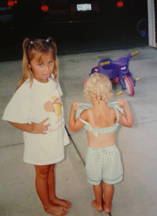 tfeld35's tweet photo. Happy birthday to my bestest friend. Thanks for everything you do, I love you 😊 #OneMoreYear 🍻🍺 #Mil4  @FeldmannMorgan https://t.co/voTKy1RcjZ