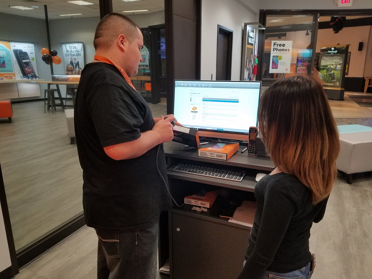 Boostnewburghny's tweet photo. BOGO training in full effect.. Getting ready for the real deal. #BOGO #buyonegetone #Boostnation https://t.co/lsXqvRM5Um