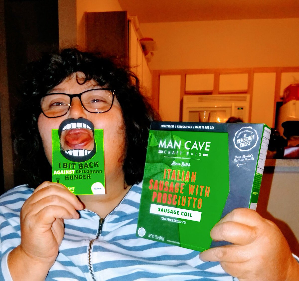 Pixiestik1's tweet image. Help #BiteBackHunger with @ManCaveCraftEats found at @FoodLion! Try them today and help others at the same time!