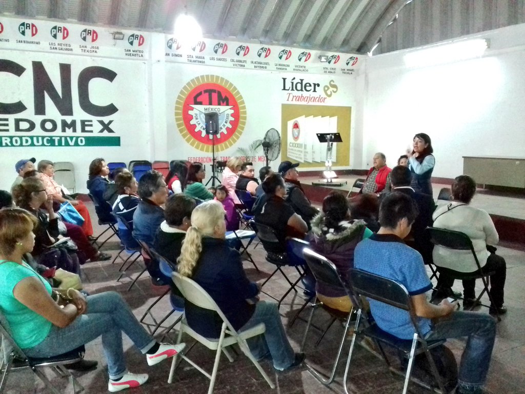 ComitePriTex's tweet photo. Asamblea semanal del @ComitePriTex, fortaleciendo las acciones que nos guiaran rumbo al 2018. #PRITexcoco. https://t.co/Wmc5uiPjTH