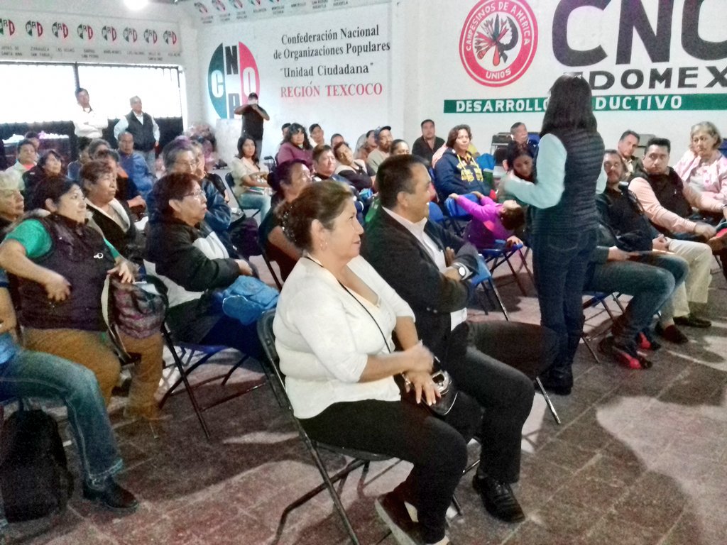 ComitePriTex's tweet photo. Asamblea semanal del @ComitePriTex, fortaleciendo las acciones que nos guiaran rumbo al 2018. #PRITexcoco. https://t.co/Wmc5uiPjTH