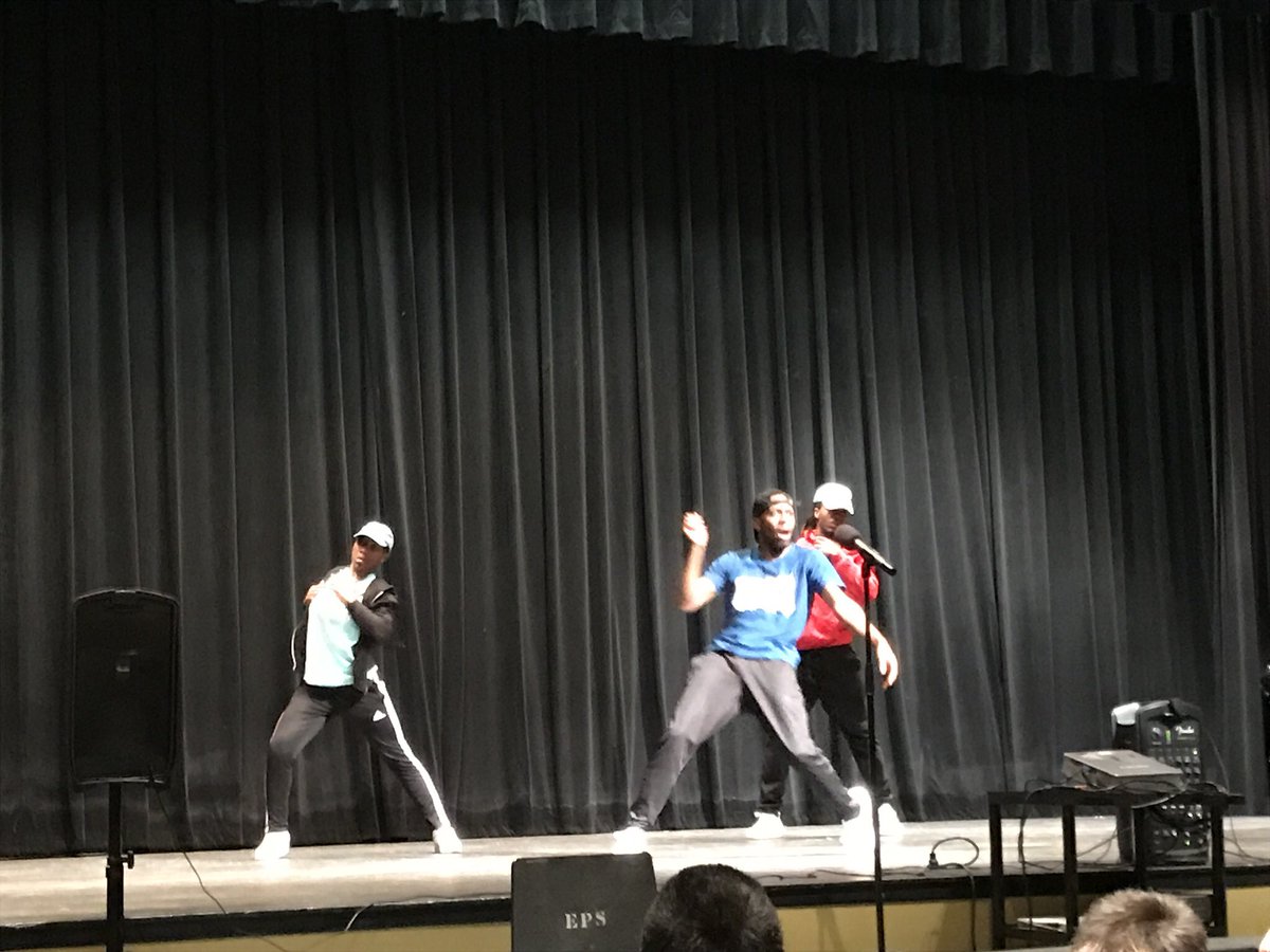 Amazingly fun and authentic  learning experience at @ElmPlaceSchool during day of Hip Hop! Thanks  @edukenssd112 <a href="/CPelleLucci/">Caitlin Lucci</a> and Emily and Matt! <a href="/NSSD112/">North Shore SD 112</a>