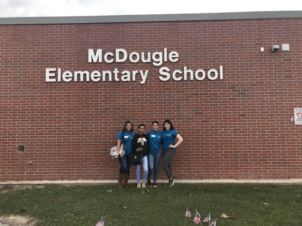 stuco_kforest's tweet photo. It was a great learning experience for @KleinForest StuCo members to visit @McDougleKISD - Junior Achievement to teach about money and economics #promise2purpose https://t.co/6UAyBXkxV4