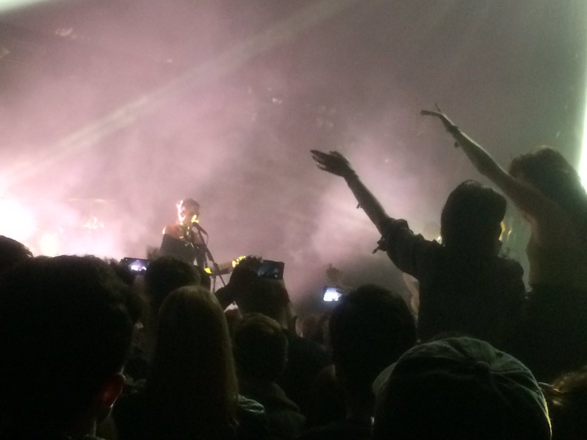 andywilbury's tweet photo. Had a blast tonight at @Rock_City_Notts seeing London band Wolf Alice @wolfalicemusic 🎶🎶🤘🤘 https://t.co/MKUgt0GNe3