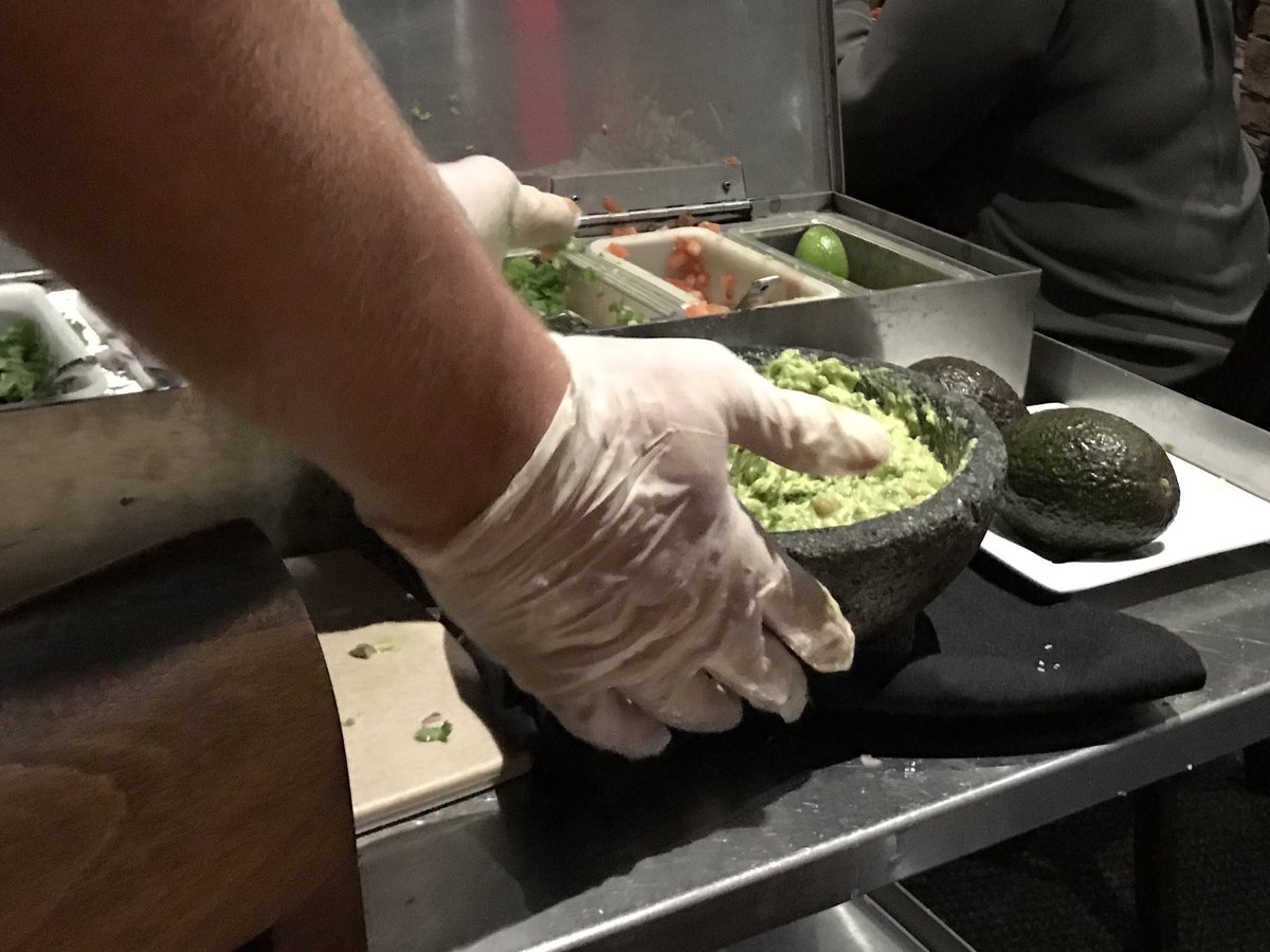 flyersgirl38's tweet photo. Guacamole made table side is my new favorite thing. #Flamestone https://t.co/O5pcK9FPOL