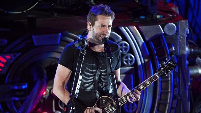 Happy birthday to this Canadian rocker! Chad Kroeger of turns 43 today! 