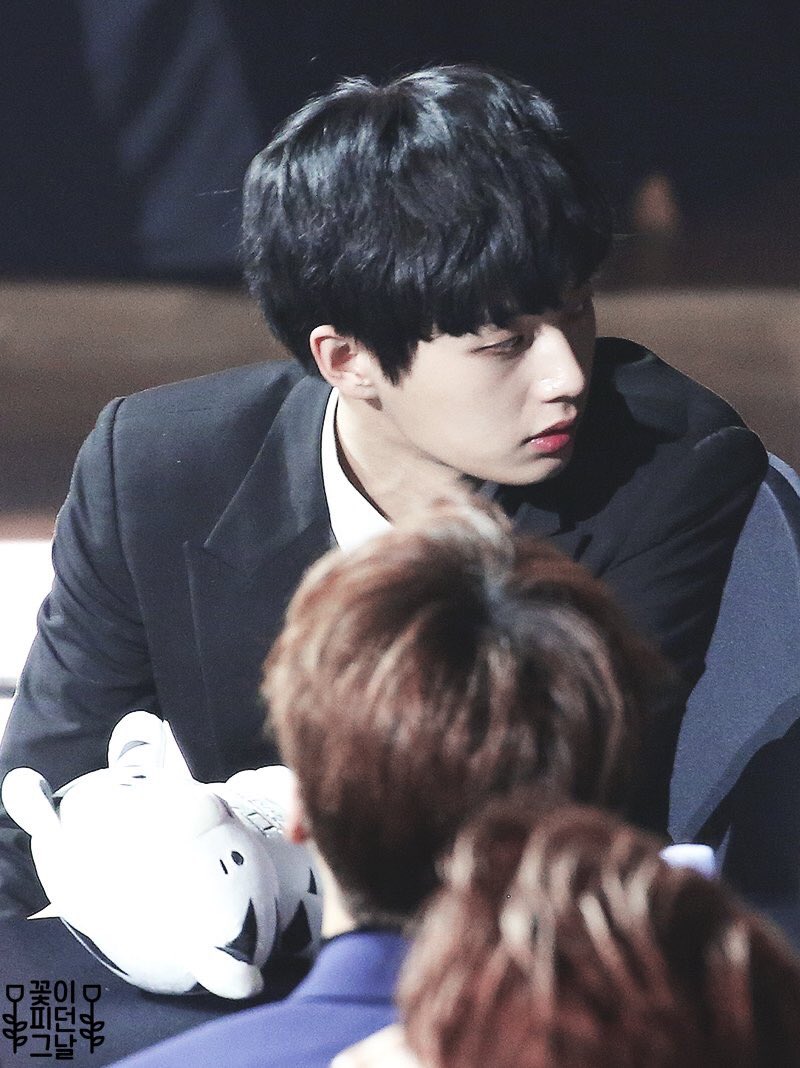 longguopics's tweet photo. 171115
cr. blooming1996 https://t.co/6oIGftNPmV
