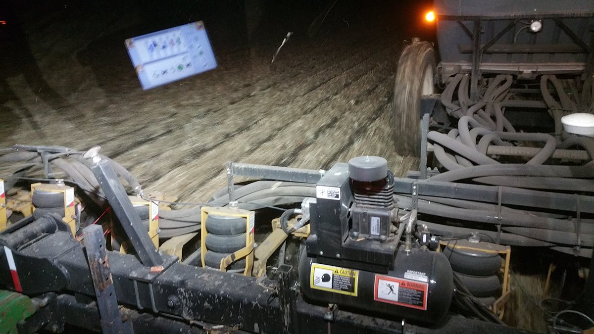 farmerschneck's tweet image. #zonalperfection #ontag #striptil #closetheyieldgap #happyfarmer