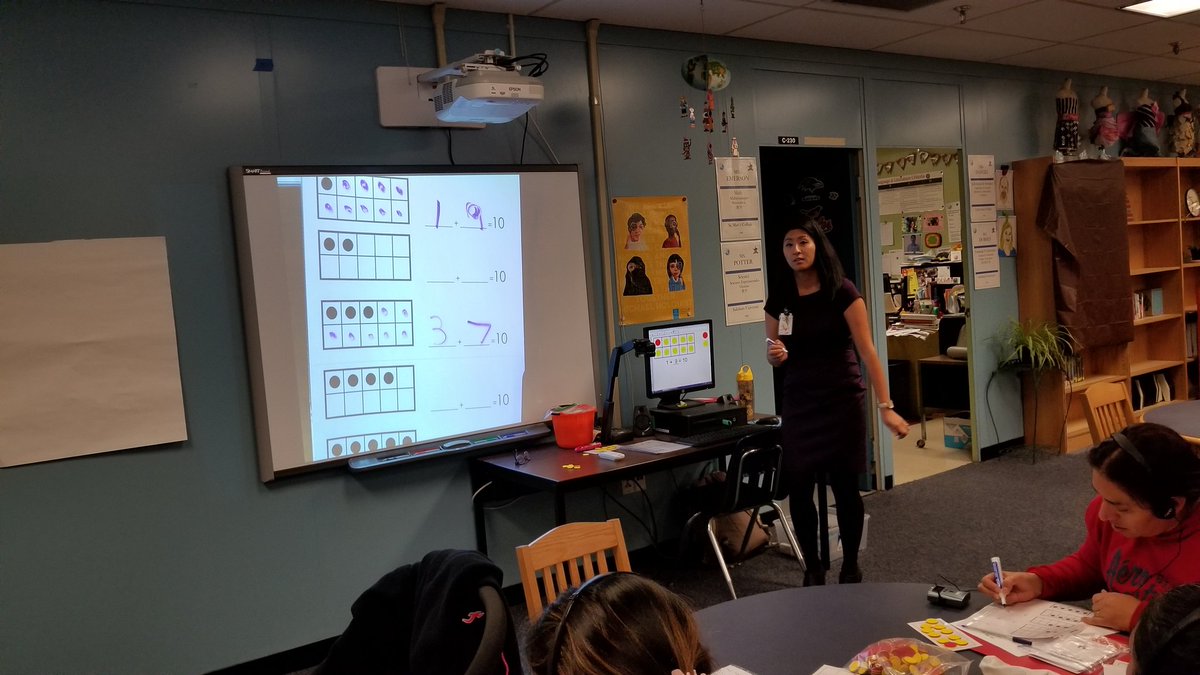 SGEMathTigers's tweet photo. ELL Family Math Night...Addition Strategies Making Ten #engagingparents #gamesinmath #mathisfun #community @AACPS_PK5Math https://t.co/bGshrZm9vu