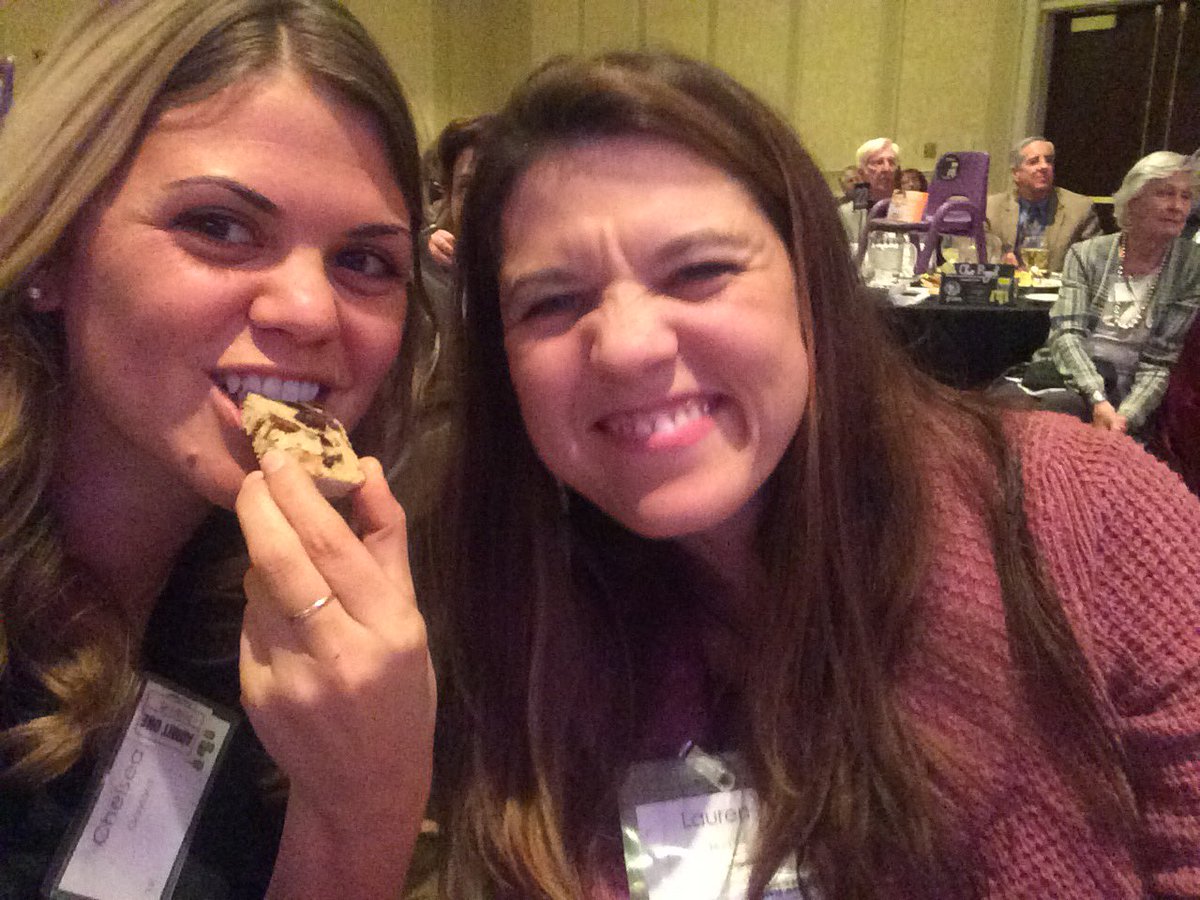 Chelsea_Elaine_'s tweet photo. Digging the raisin bread, cocktail hour, and amazing work @CPCD is doing to give kids a head start in our community. @LaurenHug #chairproject https://t.co/xiPGnQjuE7