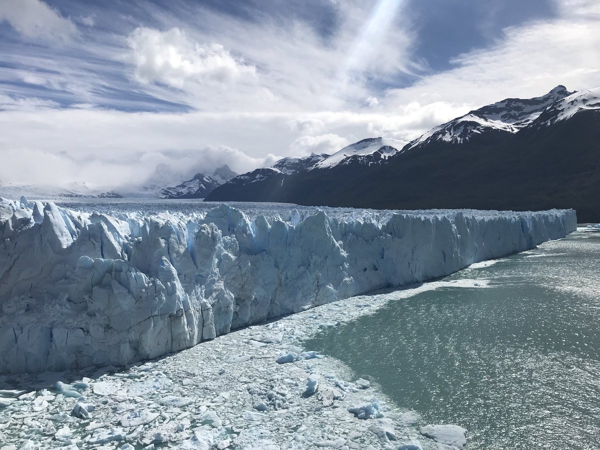 itsasma11world's tweet photo. Petit tour au Perito Moreno. Encore une belle œuvre de la nature ! https://t.co/7QaY67lvl8