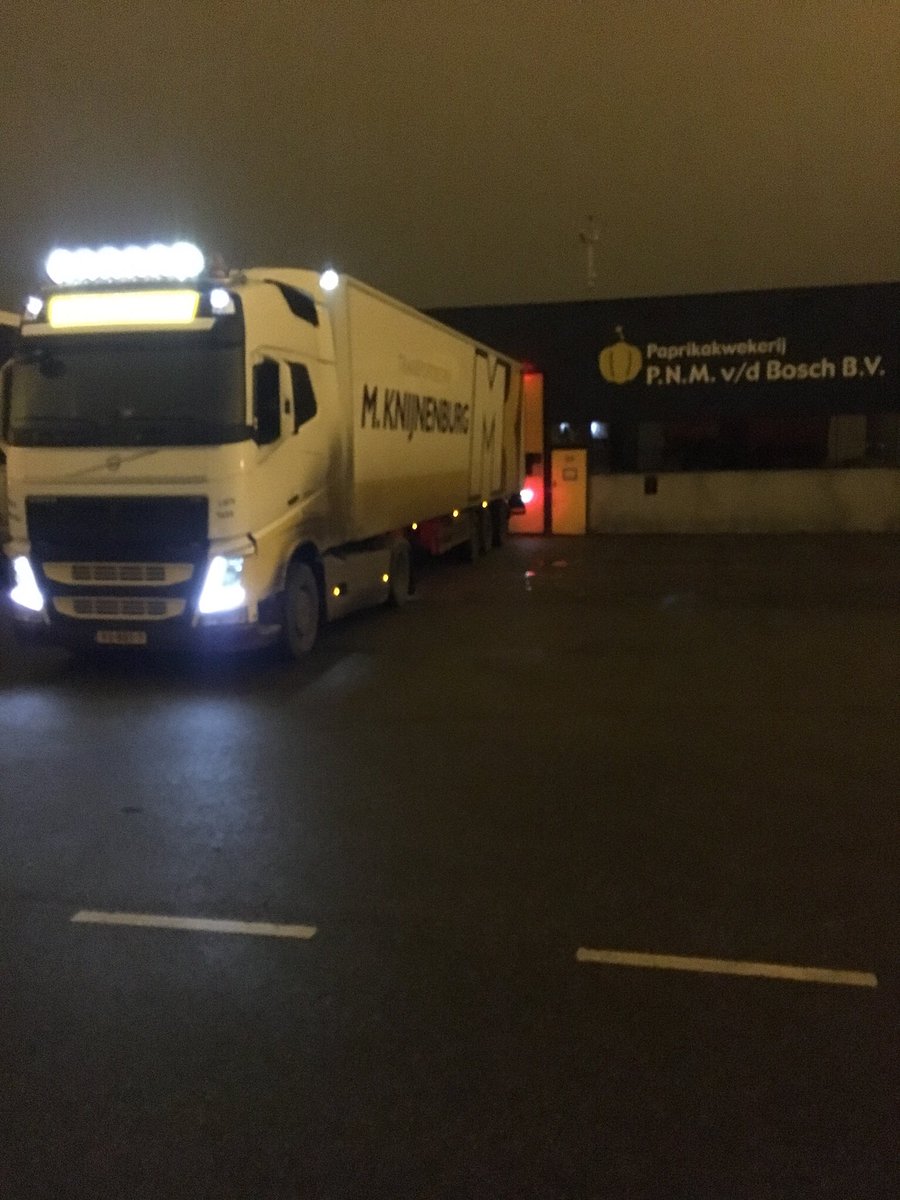 marcelknijn's tweet photo. #multigrow #steenwol #benfried #nachtdienst 👍🚚 https://t.co/ACtdgO9UW7