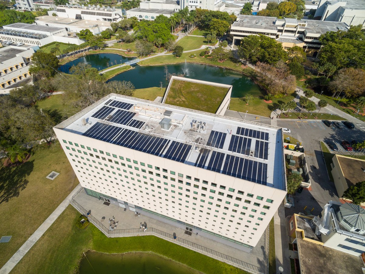 ARCplusyou's tweet photo. The School of International and Public Affairs at FIU, our anchor institution, features South Florida's largest green roof planted with solar panels on the highest roof π±π #WorldsAhead #ARCPlusYou https://t.co/AcA3qAX2u6
