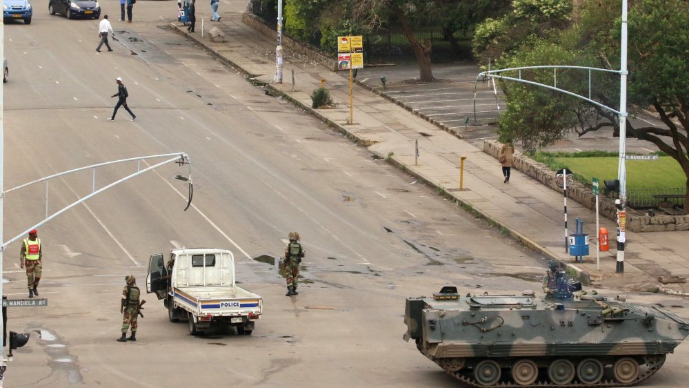 AJEnglish's tweet photo. End of President Mugabe? Uncertainty and optimism after army takeover in Zimbabwe https://t.co/CJJOKsuAs5 https://t.co/rYQ1HtuwWv