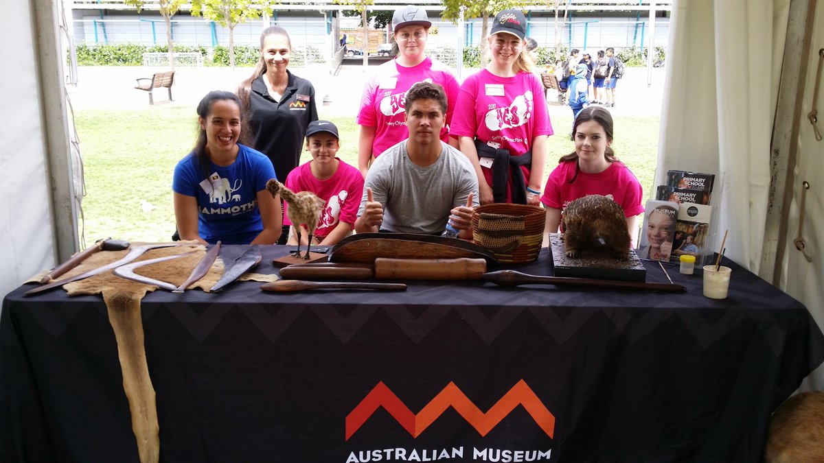 Our amazing Murama youth w/ <a href="/austmus/">Australian Museum</a> preparing to immerse students in Aboriginal culture at #YES2017P
