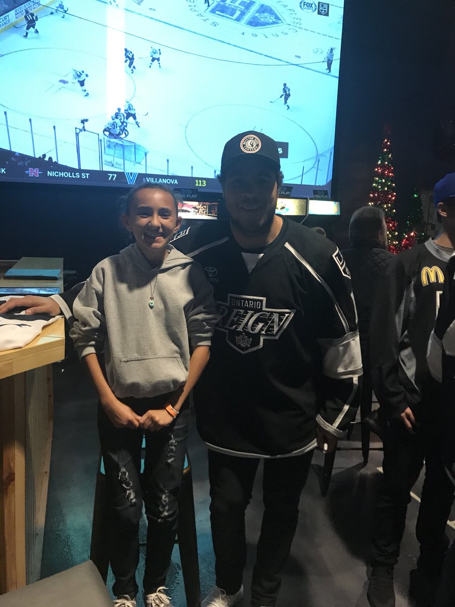 ashleycam41's tweet image. Thank you @ontarioreign for another great event! #TinyFanLovesHerRookies #RookieMixer #GoReignGo @mattroy6 @iverke @CalPetersen40