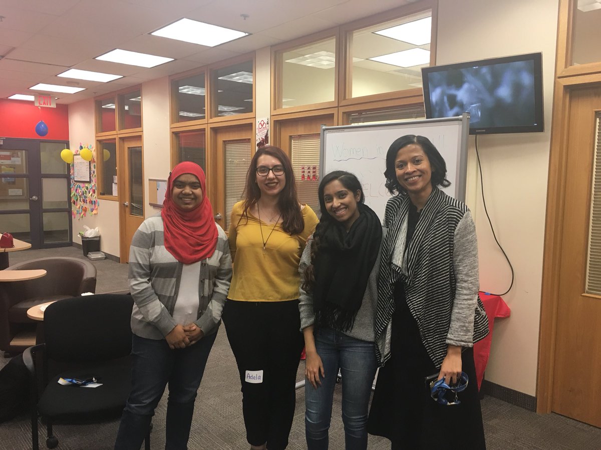 Thank you @famarasinghe1 for joining our <a href="/trimentoring/">Tri-Mentoring Program</a> Women in STEM Group Mentoring today and providing them with advice and guidance in various topics. You are amazing! 🤗 #RyersonSA #WeAreTMP