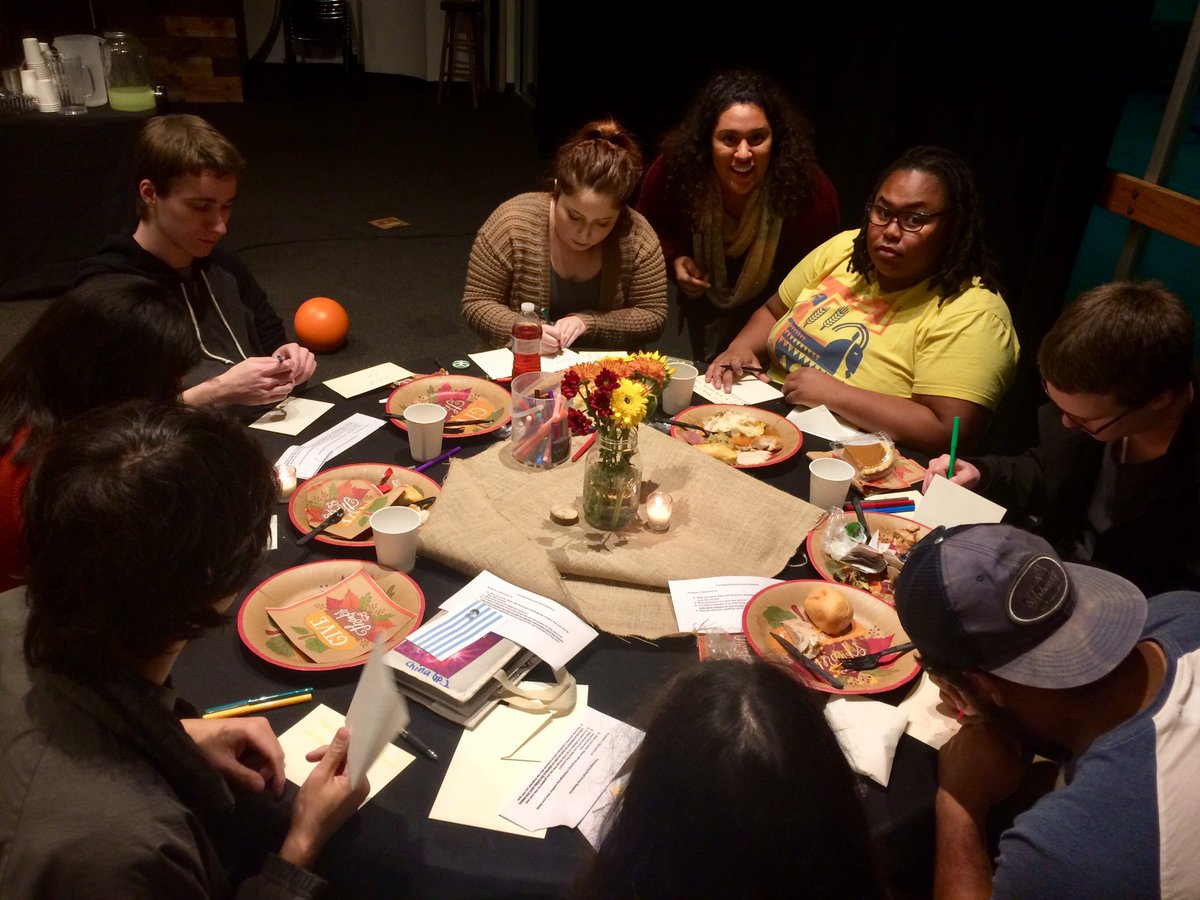 PraxisCV's tweet photo. “Every table reminds us of who Christ has done for us.” #praxiscv #praxisfriendsgiving #castrovalley #eastbay #college #collegelife #3crosses #grateful https://t.co/212ZjNcJU0