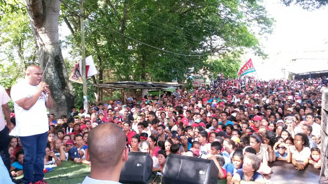 HectoRodriguez's tweet photo. También acompañamos la presentación de los candidatos de la Revolución a las #EleccionesMunicipales. Por #PedroGual va nuestro camarada @elbert_b, y en #Buroz va @yohanponce https://t.co/h3mmPCgRz8